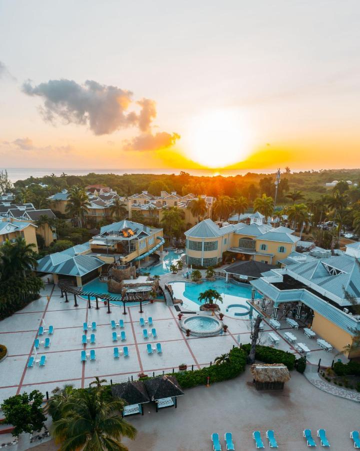 Jewel Paradise Cove Adult Resort&spa Resort