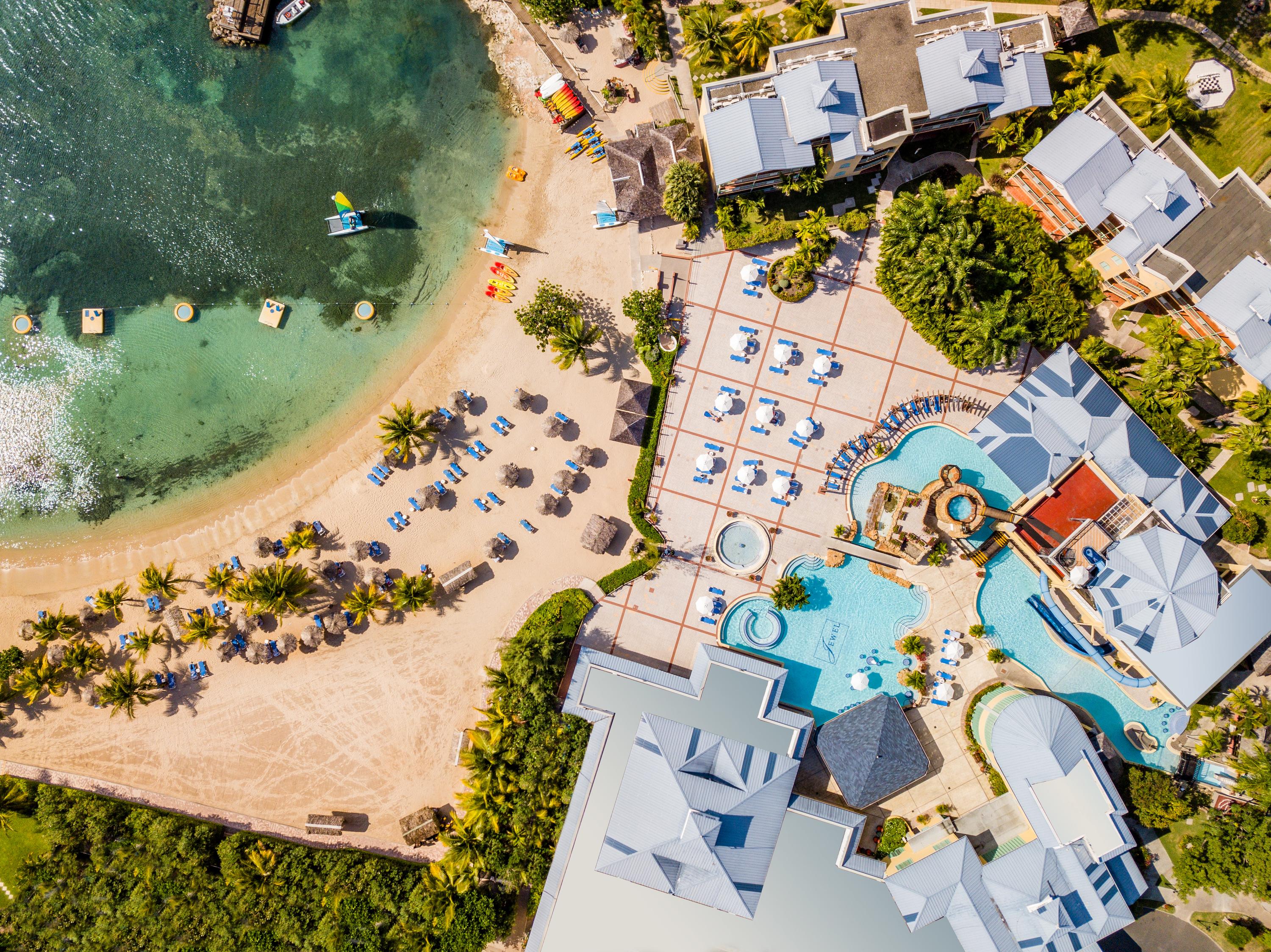 Jewel Paradise Cove Adult Resort&spa Resort